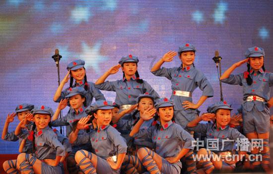虞书欣回应高速倒车,甩锅意图明显,文中6个字太败好感